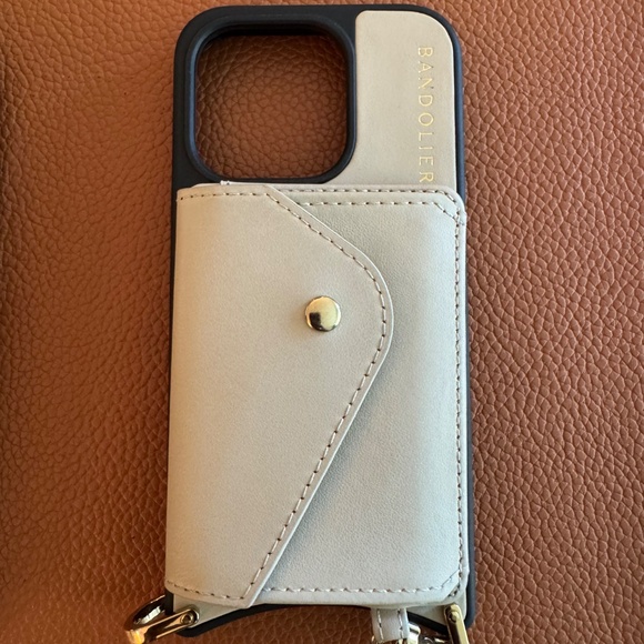 Bandolier Crossbody Set for iPhone 15 Pro – Black & Cream Leather - Picture 2 of 5